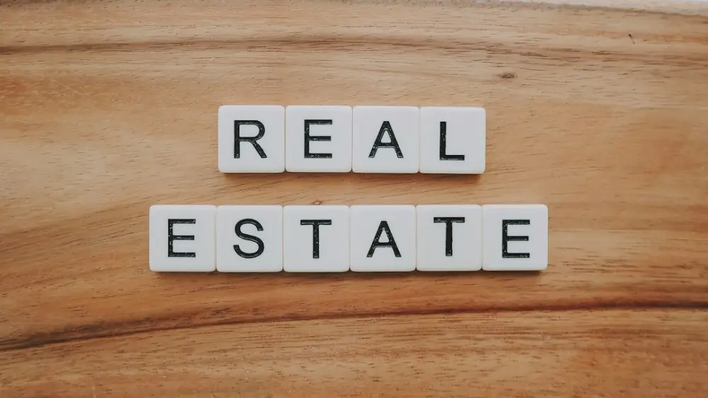 Real estate letter blocks